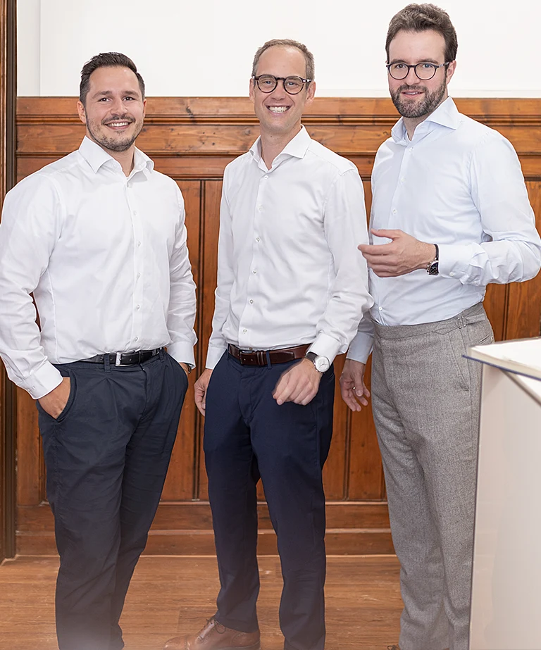 Teambild der UBBZ Steuerkanzlei im Augsburger Büro.